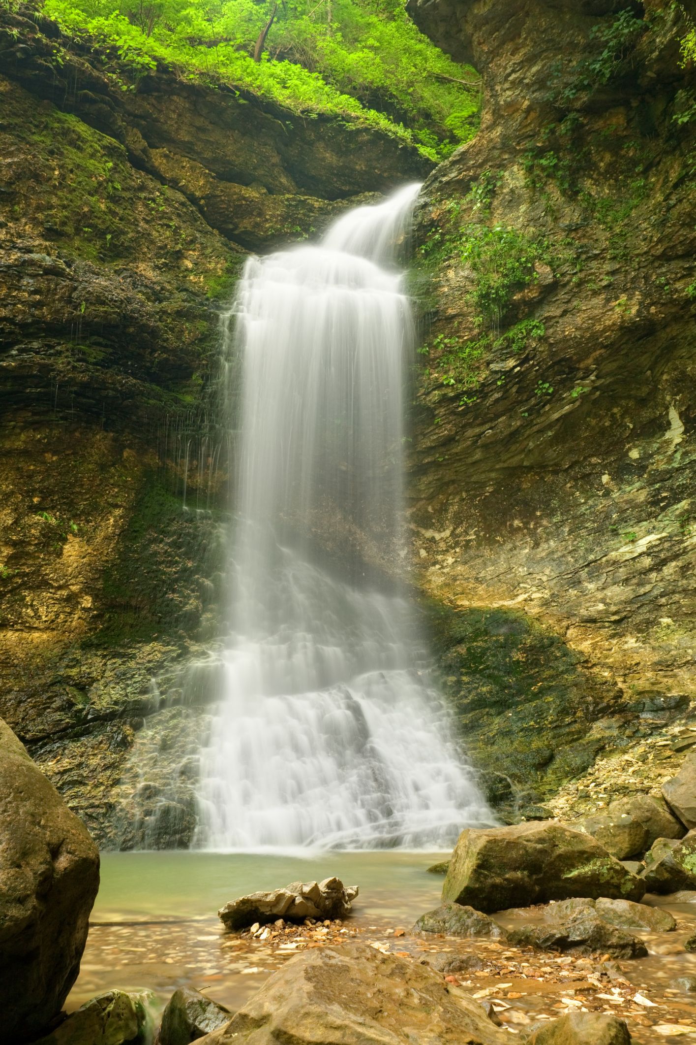 Paradise Falls - Lost In The Ozarks